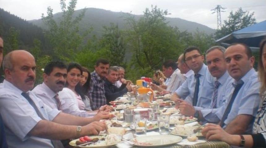 B&uuml;ro Memur-sen&rsquo;den Kaynaşma Yemeği