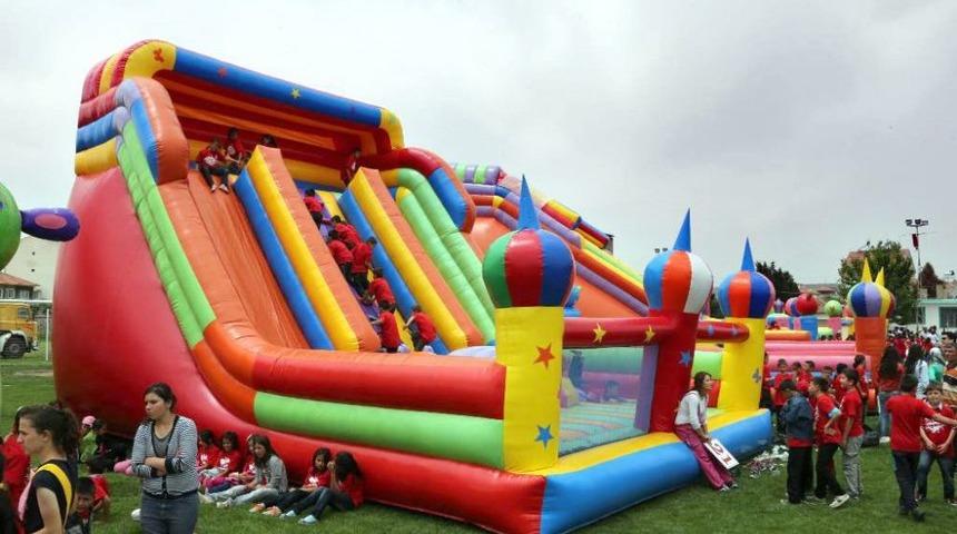 T&uuml;rkiye&rsquo;nin En B&uuml;y&uuml;k &Ccedil;ocuk Şenliği &Ccedil;ivril&rsquo;de