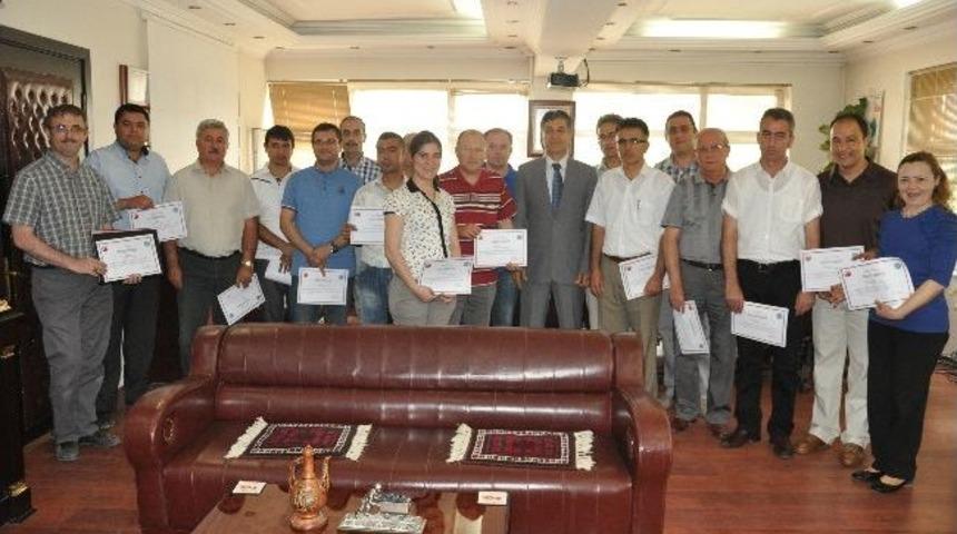 Soma'da Tarım Ve N&uuml;fus M&uuml;d&uuml;rl&uuml;ğ&uuml; Personeline Başarı Belgesi Verildi
