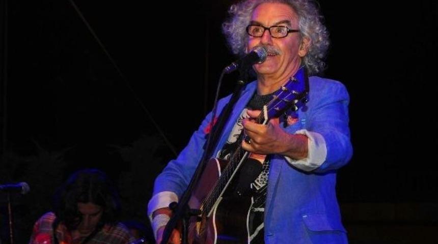 &Ccedil;im Konserleri "vira Vira Demir Aldı"