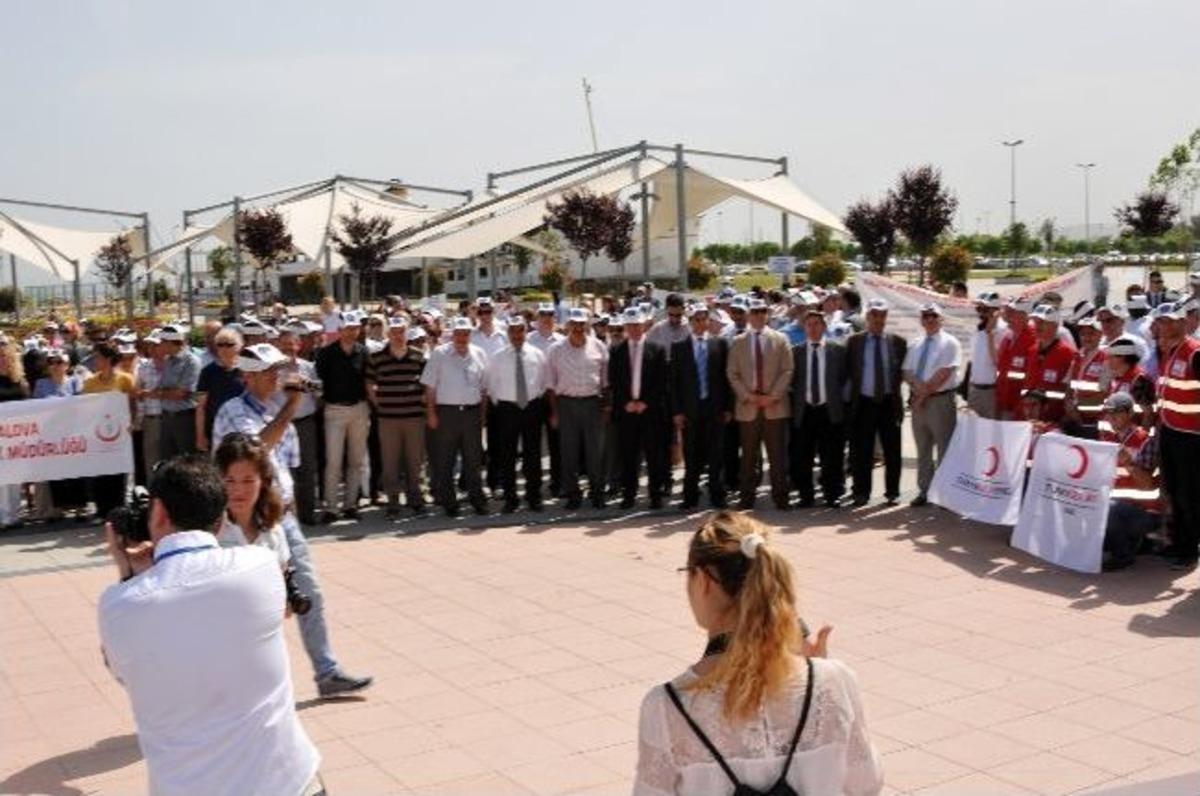 Ak Parti İl Başkanı D&uuml;nya Sigarasız G&uuml;n&uuml;nde Sigaraya Veda Etti