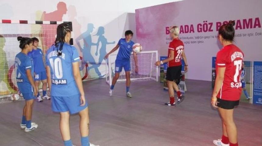 Kendine G&uuml;venen Kentler Buluşmasında Konak Belediyesi R&uuml;zgarı Esti