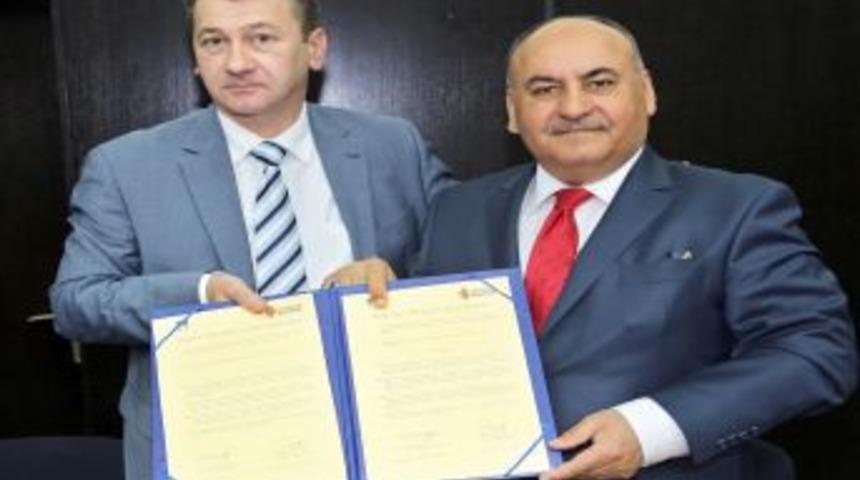&Uuml;mraniye, Stari Grad Ile Kardeş Oldu