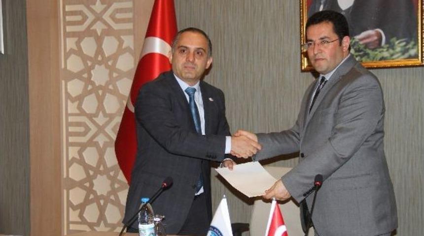 Uluslararası Antalya &Uuml;niversitesi, Cambridge &Ccedil;&ouml;z&uuml;m Ortağı Oldu