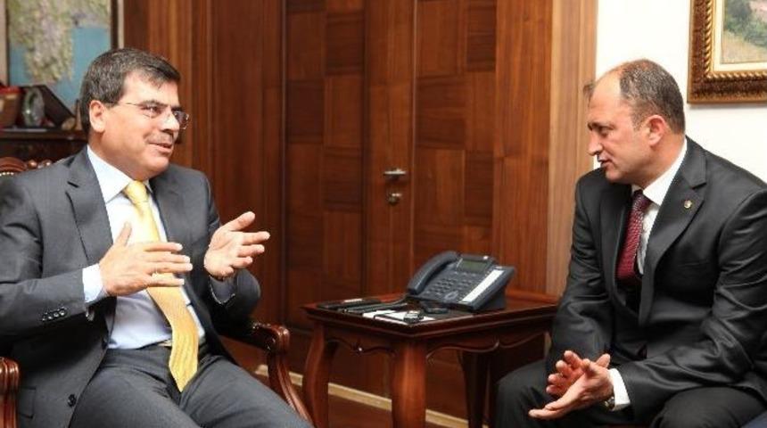 Başar Ve Yeni Y&ouml;netim, Vali Yılmaz&rsquo;ı Ziyaret Etti