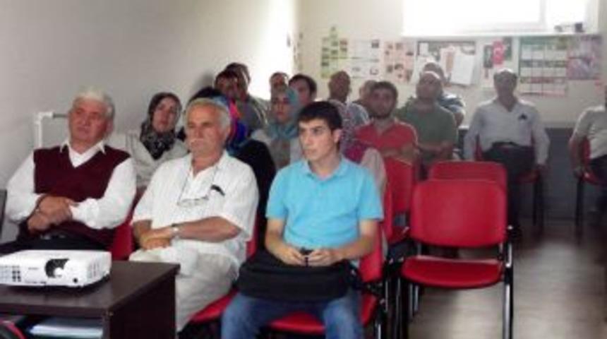 &Uuml;reticilere '&Ccedil;ayın G&uuml;brelenmesi' Konulu Seminer Verildi