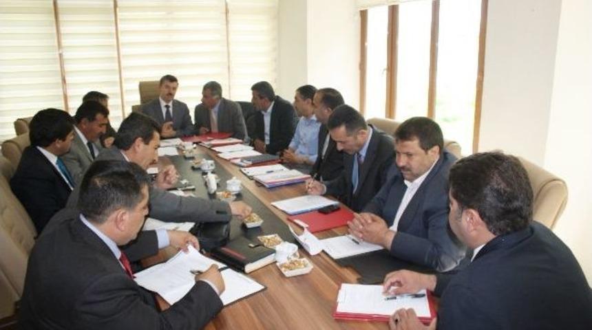 İl&ccedil;e Milli Eğitim M&uuml;d&uuml;rleri Taşlı&ccedil;ay&rsquo;da Toplandı