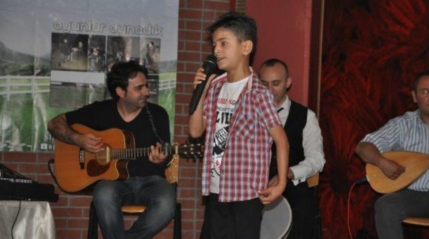 Silopi&rsquo;de Resim Ve Ses Yarışmasında Dereceye Girenler &Ouml;d&uuml;llerini Aldı