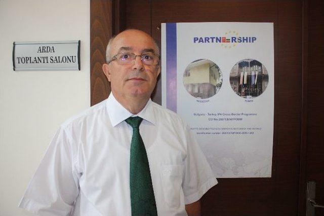 Esnaflara İthalat Ve İhracat Eğitimi Verildi 1