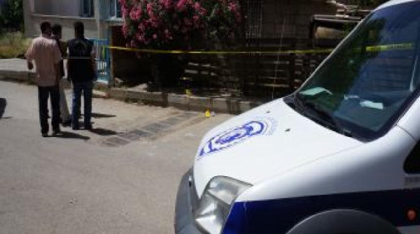 Ekmek Bı&ccedil;ağıyla PTT Soydu