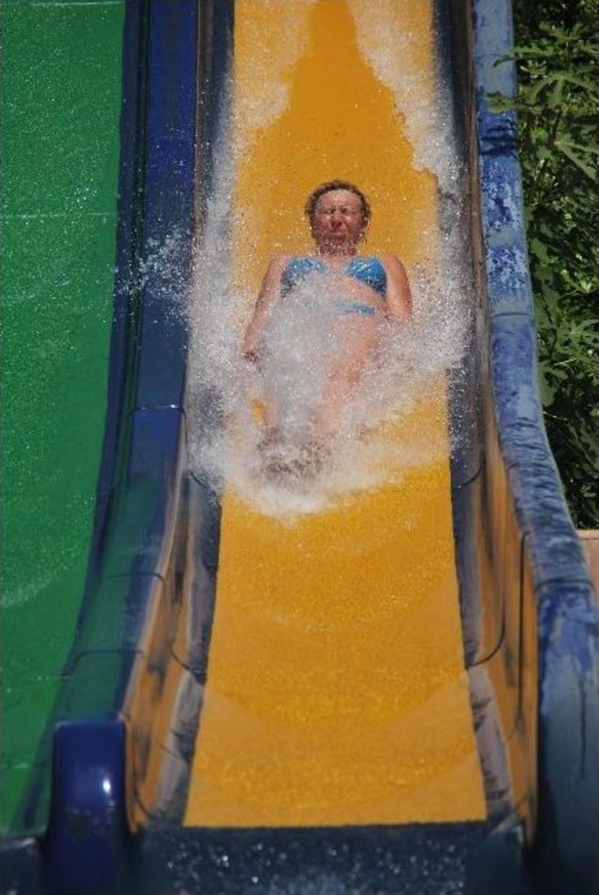 Marmaris'te Turistler Su Parklarına Akın Etti