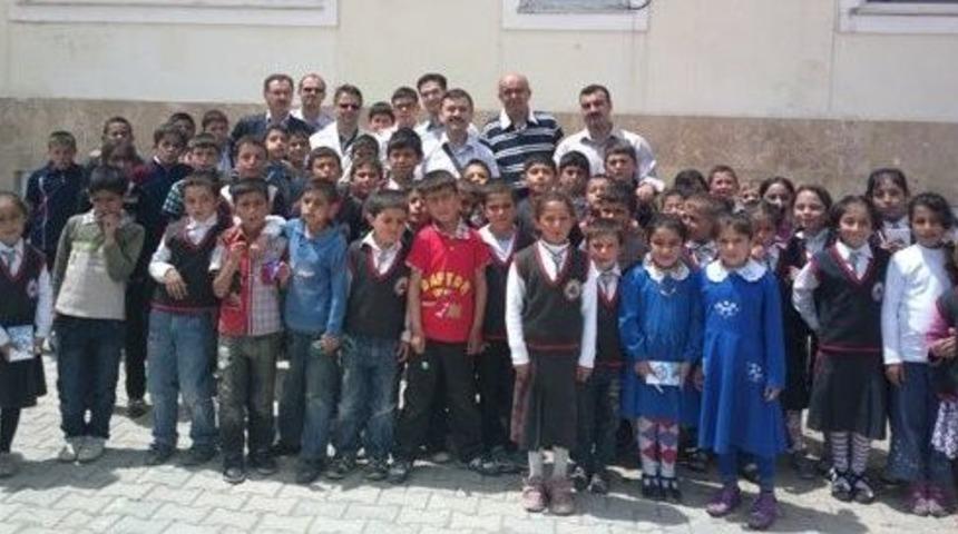 Bitlis Ahlat İle Salihli Arasında Kardeşlik K&ouml;pr&uuml;s&uuml; Kuruldu