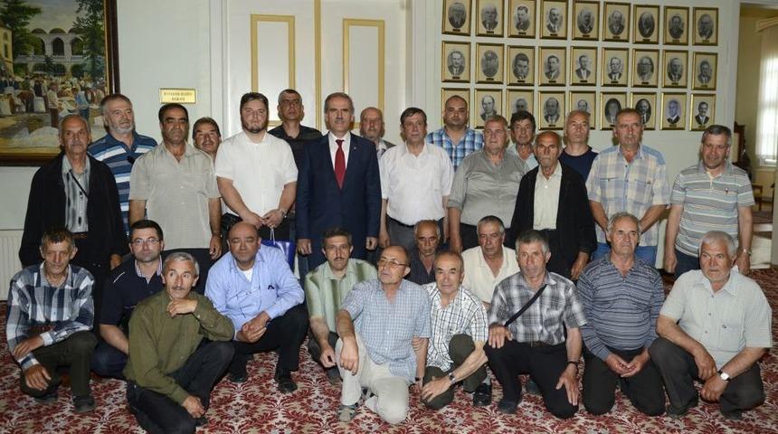 Madanlı M&uuml;sl&uuml;manlar Başkan Altepe'yi Ziyaret Etti