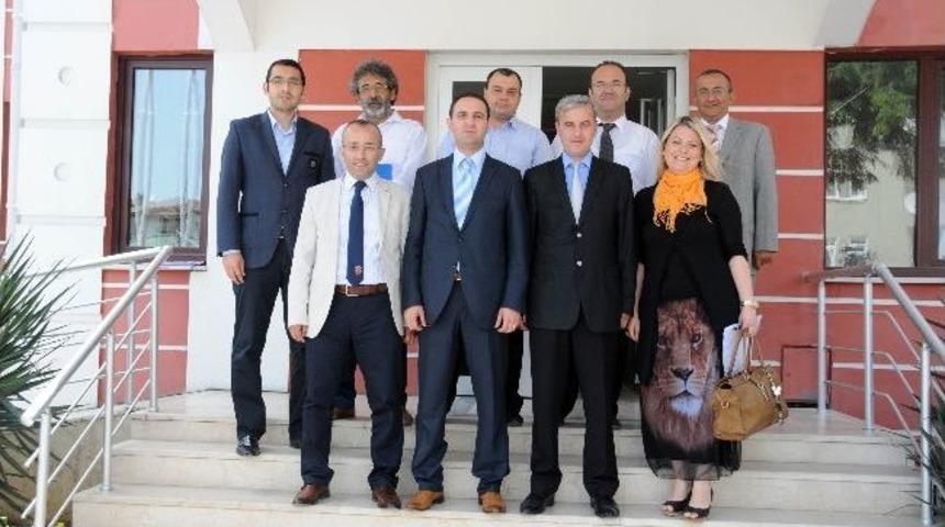 Yeni Yönetimden Genç'e Ziyaret