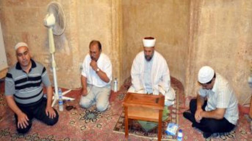 Kozan&rsquo;da Şehitler I&ccedil;in Mevlit Okutuldu