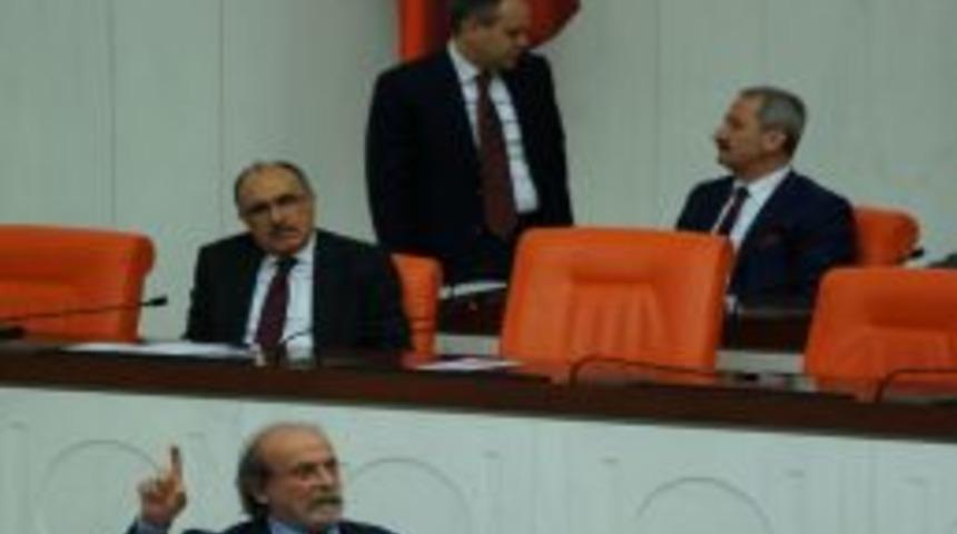 Meclis Genel Kurulu'nda 'k&uuml;stah' Tartışması