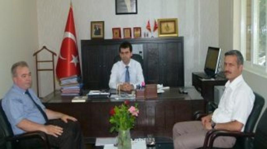 Karaisalı&rsquo;da Engellilere Halı Saha Ve İş At&ouml;lyesi