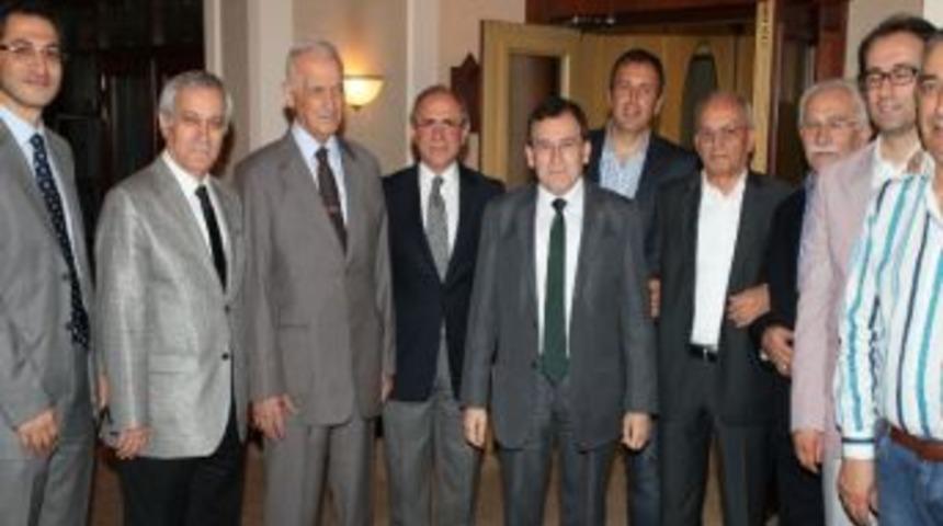 Trabzon Ticaret Ve Sanayi Odası Meclis &Uuml;yeleri Tanışma Yemeğinde Bir Araya Geldi