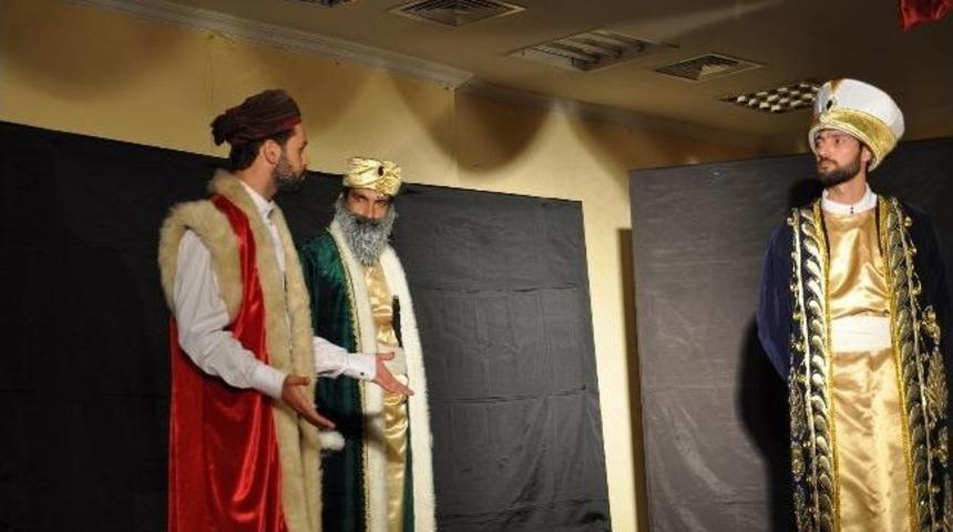 &Ccedil;i&ccedil;ekdağı Belediyesinden Tiyatro G&ouml;sterisi