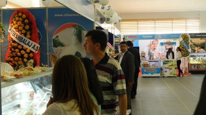 &Ouml;demiş 1. S&uuml;t &Uuml;r&uuml;nleri Festivali Başladı