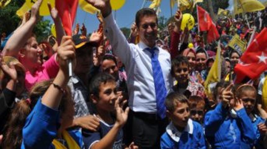 Başkan Sarıg&uuml;l: &Uuml;&ccedil;&uuml;nc&uuml; K&ouml;pr&uuml; Kıtaları Birleştirdi Ancak G&ouml;n&uuml;lleri Birleştiremedi