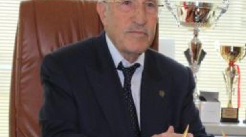 Bursasapor'da Merhum Yazıcı'nın Ağabeyi Hayri Yazıcı Adaylığını Sundu