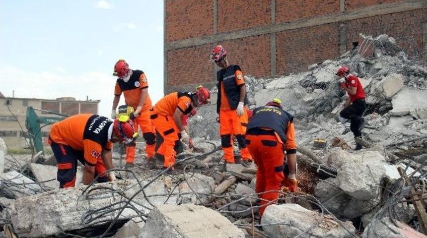 Uşak&rsquo;ta B&ouml;lgesel Deprem Tatbikatı Yapıldı