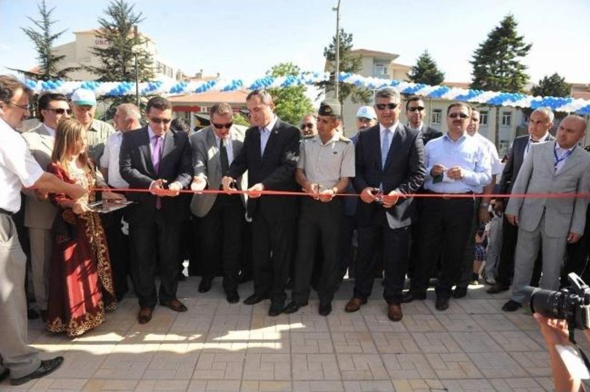 Boz&uuml;y&uuml;k Eğitim Festivali Başladı