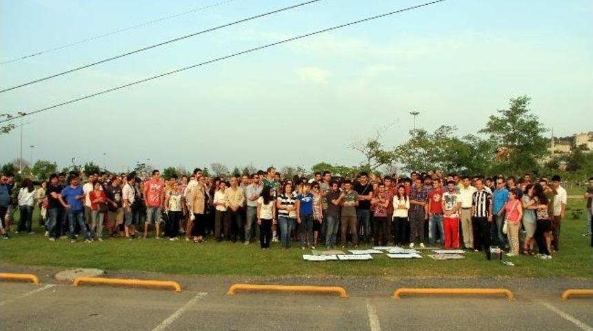 &Ouml;ğrenciler Gezi Park Olaylarını Protesto Etti