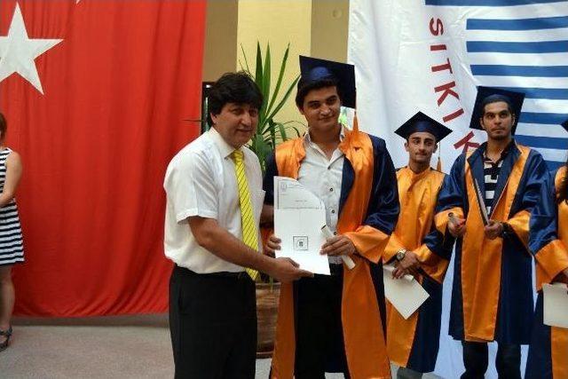 Dat&ccedil;a Meslek Y&uuml;ksek Okulu&rsquo;nda Mezuniyet Coşkusu 1