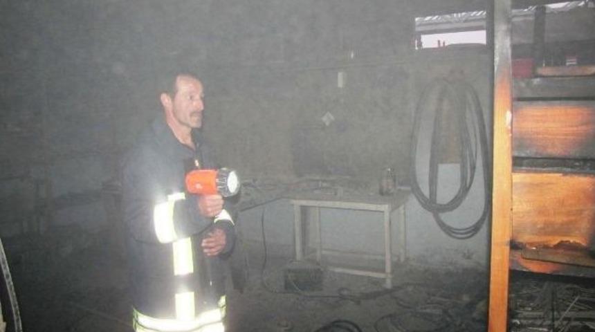 Hisarcık&rsquo;ta Fabrikanın Malzeme Deposunda &Ccedil;ıkan Yangın Korkuttu