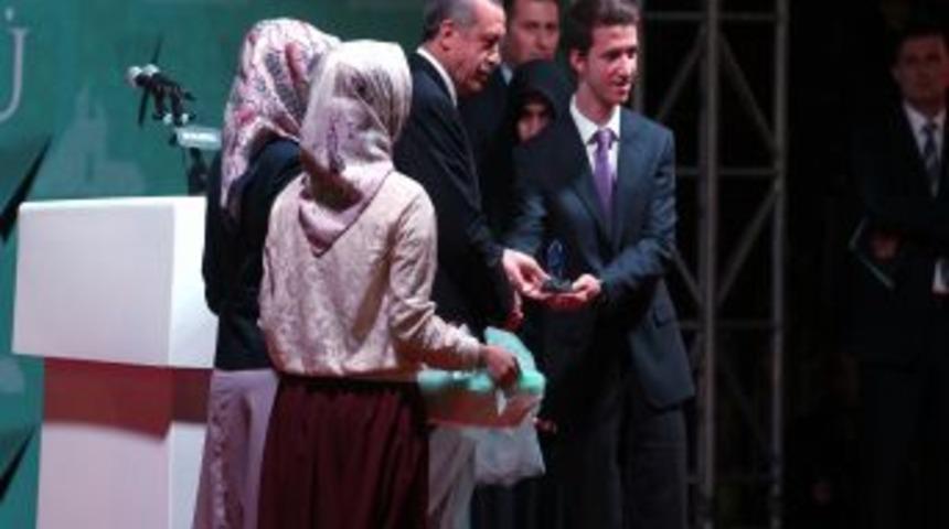 Erdoğan: Muhtar Bile Olamayacağını S&ouml;yleyenler, Yargı Karşısında Hesap Veriyor