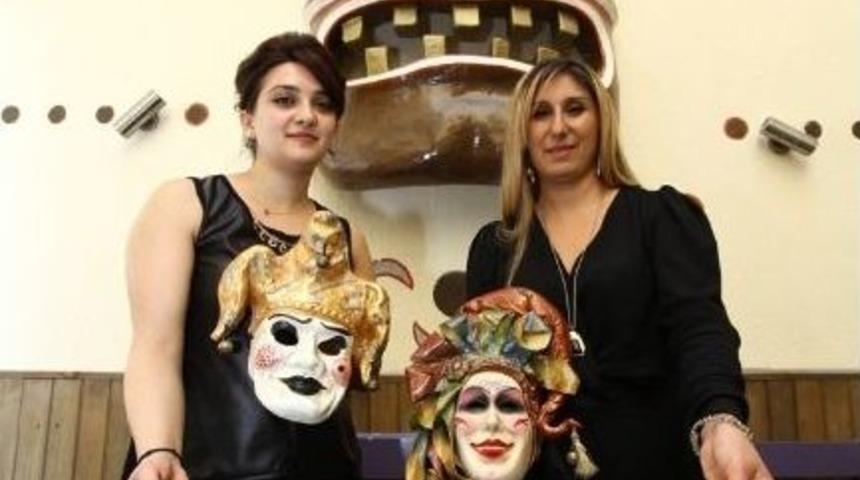 Avrupa Maskları İzmir Mask M&uuml;zesi&rsquo;nde