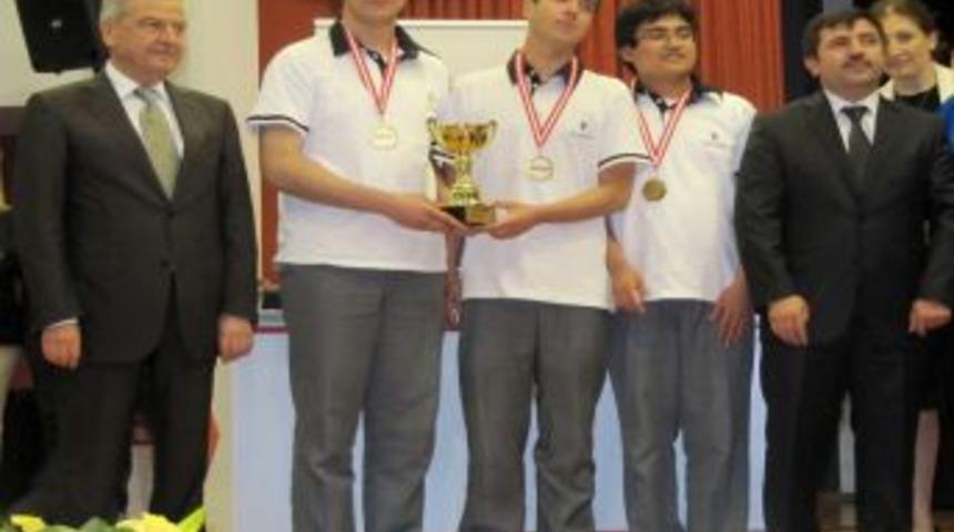 Kemalpaşa Yamanlar Koleji Bilgi Şampiyonu