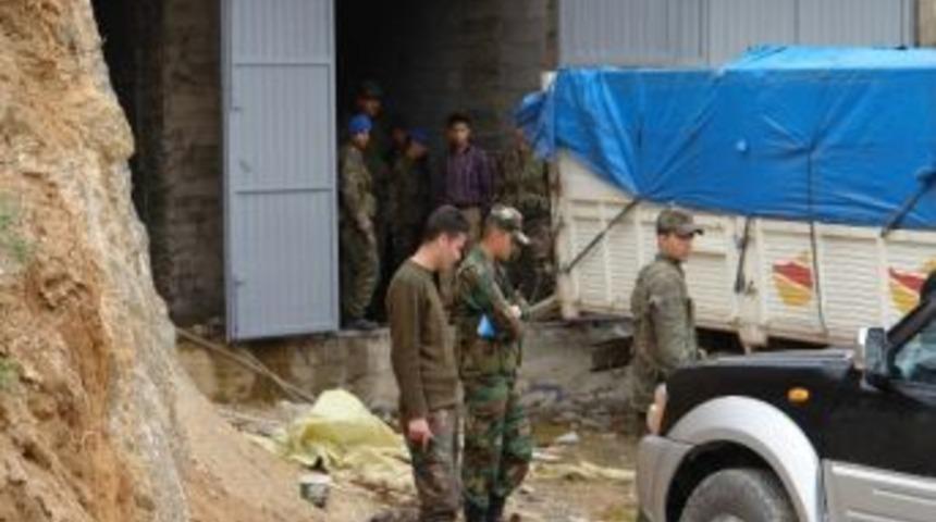 Şemdinli&rsquo;de 300 Bin Paket Ka&ccedil;ak Sigara Ele Ge&ccedil;irildi