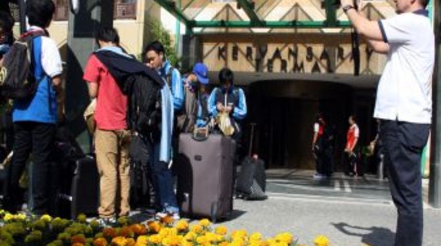 T&uuml;rk&ccedil;enin &Ccedil;ocukları Bursa&rsquo;dan Ayrıldı