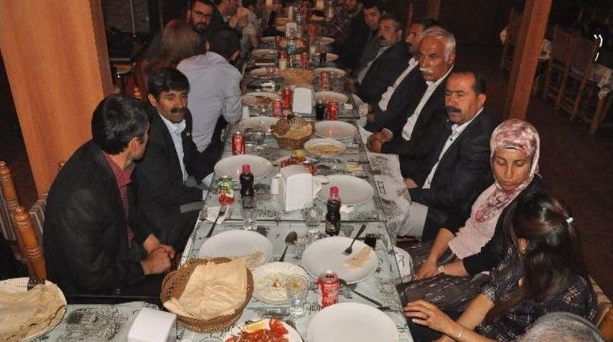 Başkan Erg&uuml;neş Gazetecilerle Bir Araya Geldi