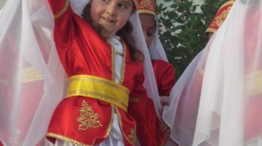 Miniklerin G&ouml;sterisi B&uuml;y&uuml;ledi