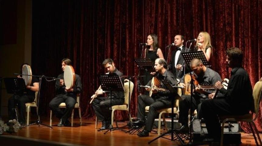 Mustafa &Ccedil;avuş Besteleri İle Konser