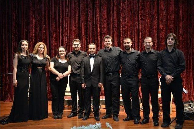 Mustafa &Ccedil;avuş Besteleri İle Konser 1