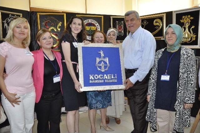 Darıca da Ko-mek Sergisi &Ccedil;oşkusu 1