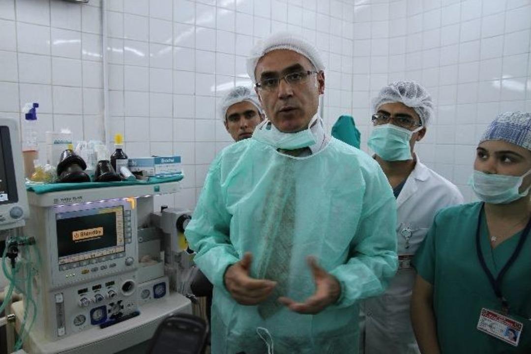 Van Kamu Hastaneleri Birliği Genel Sekreterinden Varto Devlet Hastanesine Anestezi Cihazı Hibe Edildi