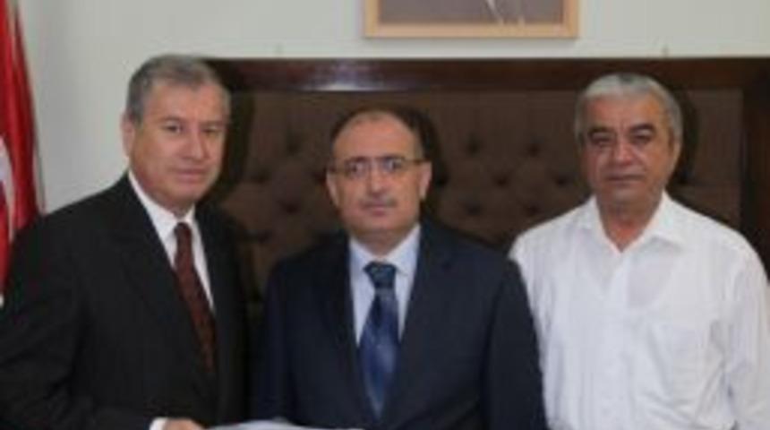 Ato Başkanı Menevşe Mazbatasını Aldı