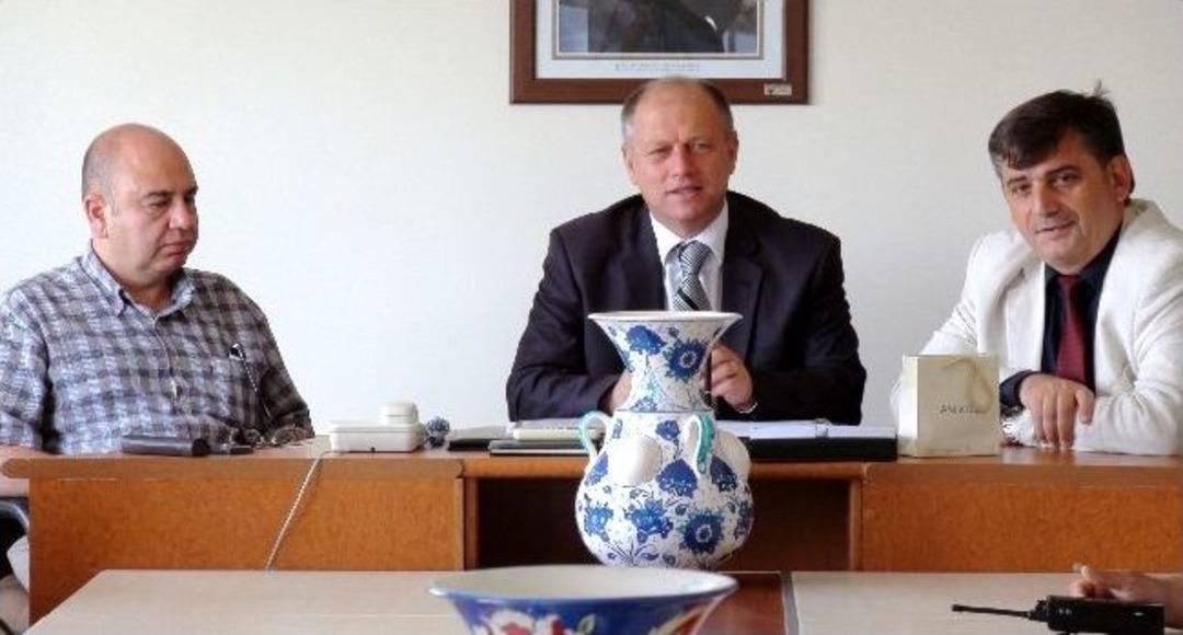 Gediz'de Hırsızlık Şebekesini &Ccedil;&ouml;kerten Polislere Belge Ve Altın &Ouml;d&uuml;l&uuml;