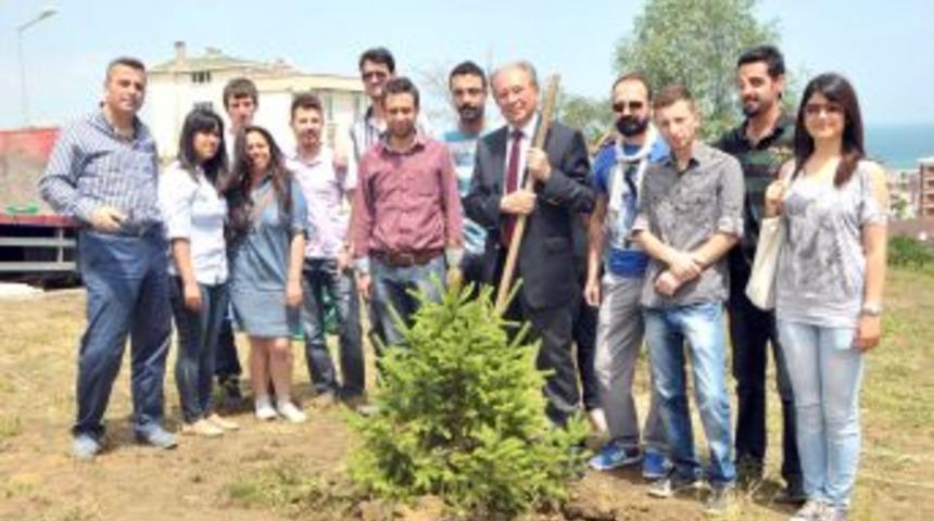 Samsunlu Gen&ccedil;ler Taksim'deki Ağa&ccedil; Katliamı Protestosuna Destek Verdi