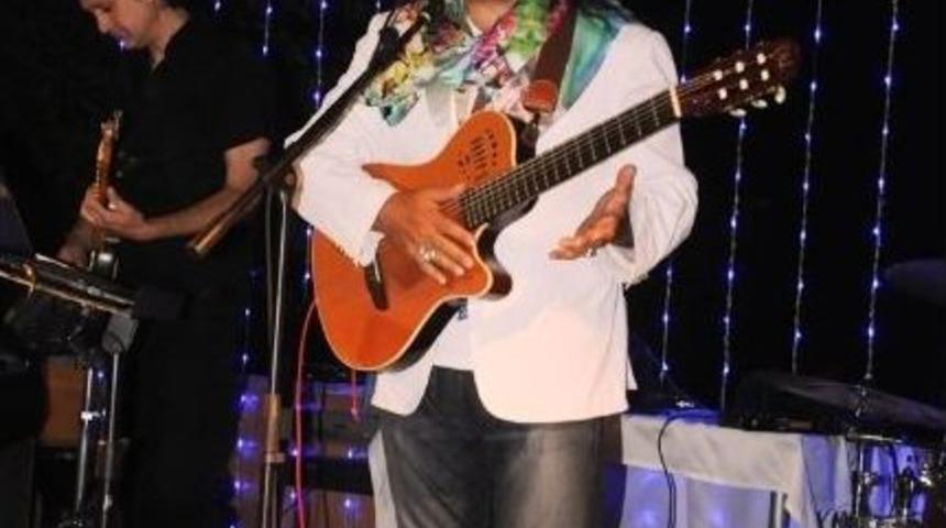 Aydın Lisesi Mezunları Burs İ&ccedil;in Toplandı