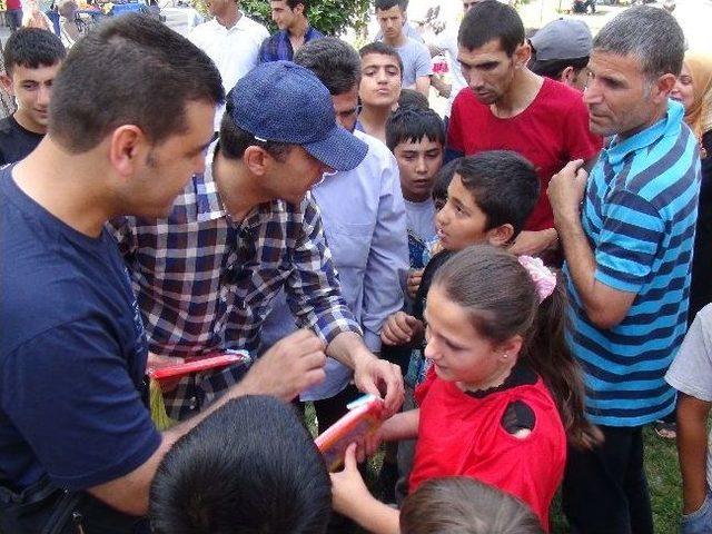 Kızıltepe'deki Suriyeli Çocuklar Okul İstedi