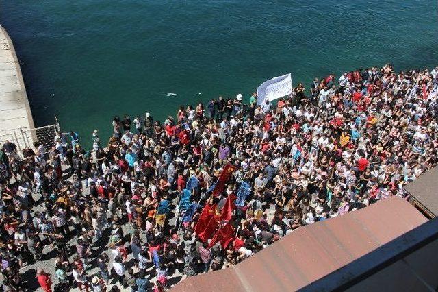 Çanakkale'de Olaysız Protesto