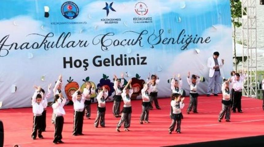 K&uuml;&ccedil;&uuml;k&ccedil;ekmeceli Miniklerden B&uuml;y&uuml;k Eğlence