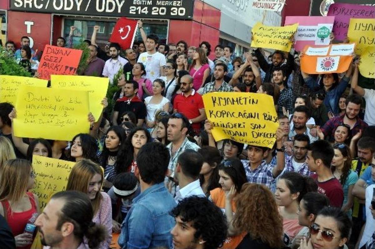 Nevşehir'de &Ouml;ğrenciler Taksim&rsquo;deki Olayları Protesto Etti